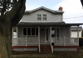 17 Berry St, Lindenhurst, New York 11757, ,Residential,Sold,Berry St,1027