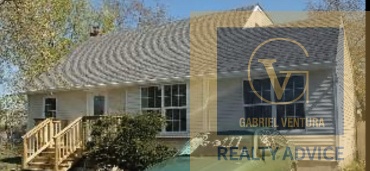 33 31st St, Copiague, New York 11726, ,Residential,Sold,31st St,1054