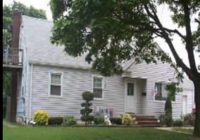 711 Jackson Ave, Lindenhurst, New York 11757, ,Residential,Sold,Jackson Ave,1057