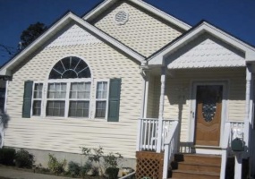 51 35th St, Copiague, New York 11726, ,Residential,Sold,35th St,1065